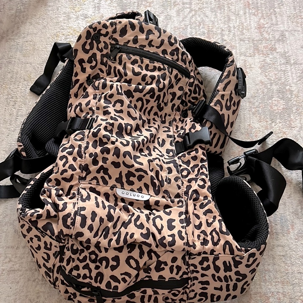 Leopard print baby carrier Colugo! MOST comfy
